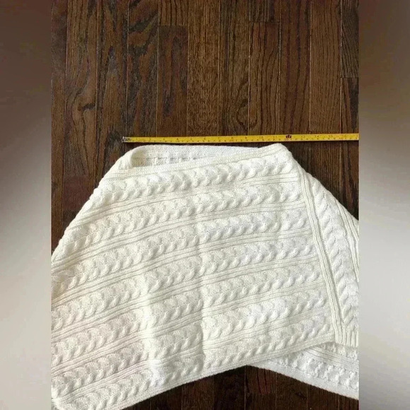 Ann Taylor LOFT Cream Cable-Knit Acrylic Sweater Poncho - OSFM - Picture 7 of 9